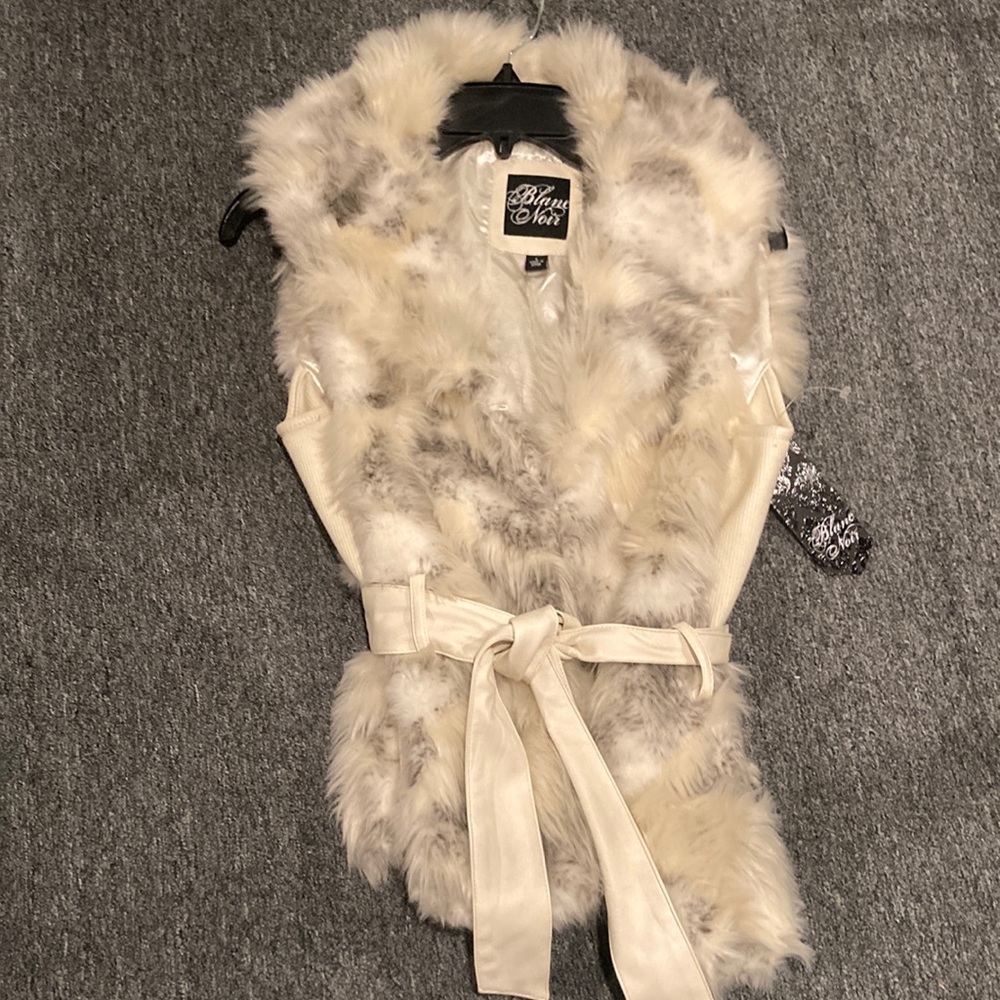 Blanc Noir Fur Vest